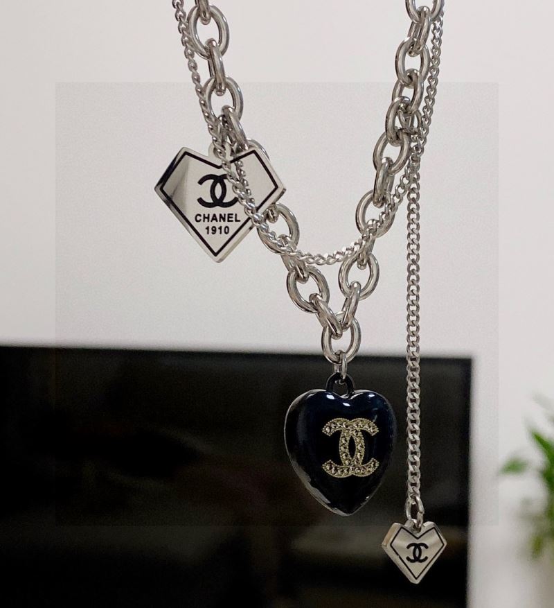 Ch**el necklaces
